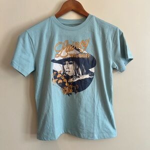 Lainey Wilson Little Girls Blue Concert Tee Size Medium (8)